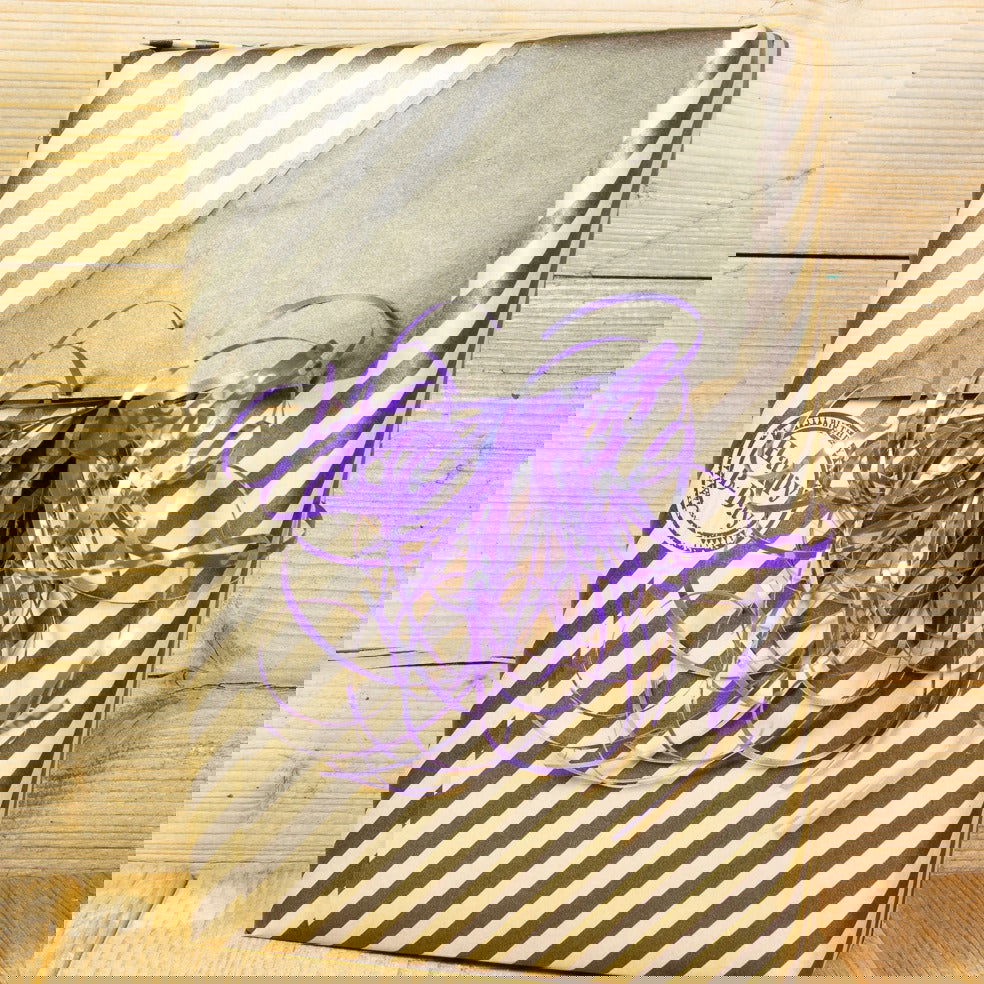 Bruine Kraft inpakpapier met Strepen - Kadopapier.net