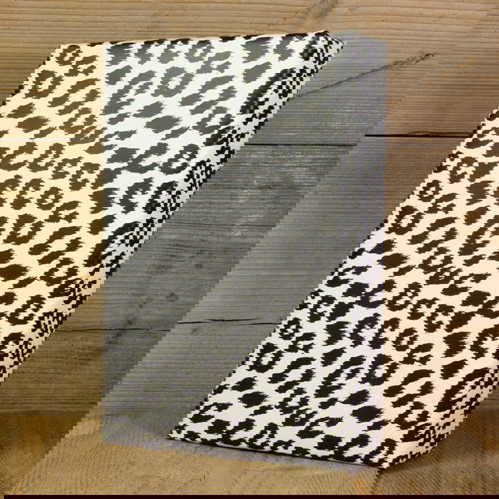 Zwart-wit Panterprint inpakpapier - Kadopapier.net